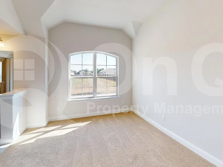 8407 Cornerstone Dr — Photo 8