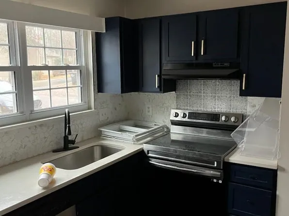 27082 Catamaran Dr, Tega Cay, SC 29708