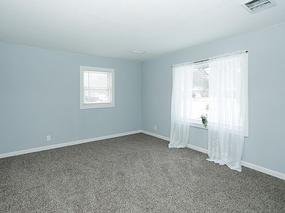 2129 Leigh Ave-103