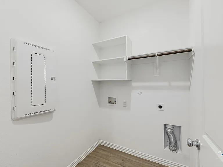 5028 Waterway Dr — Photo 20