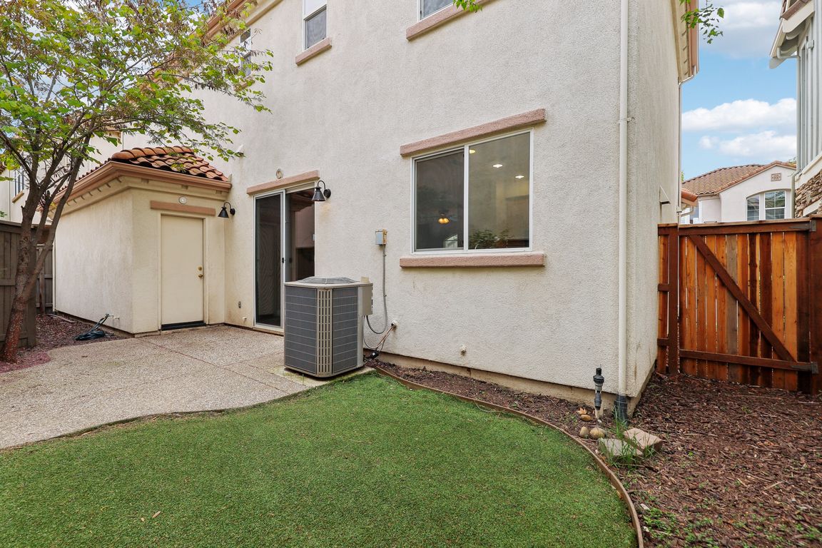 Martis Valley Cir-1804-032.jpg
