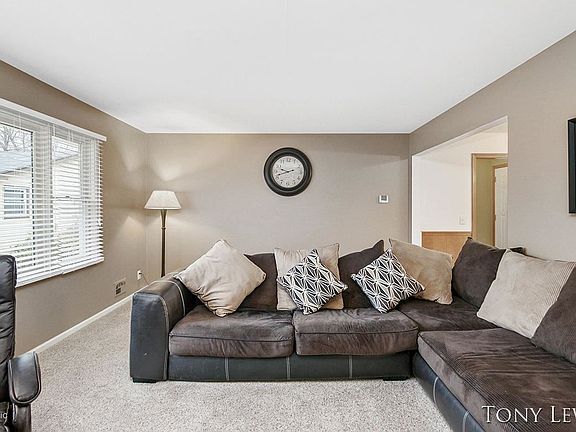 5th image of 4312 Wilfred Ave SW