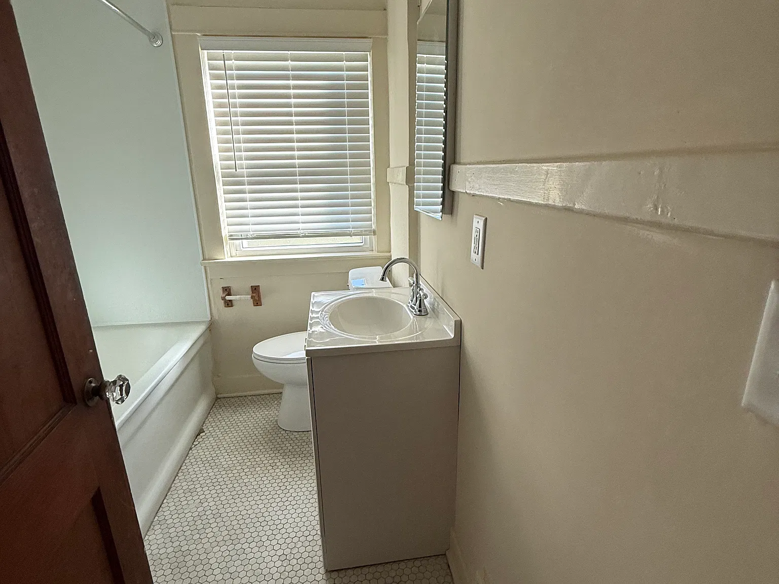 2 bed, 1106 sqft, $1,275 — Photo 3
