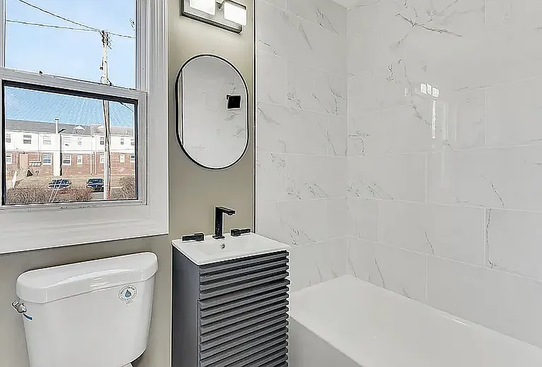 1005 S Main St #29D — Photo 7