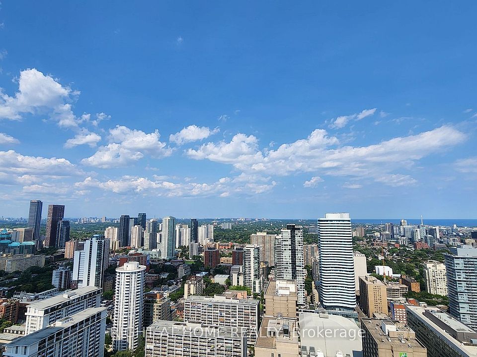 1st image of 7 Grenville St #4609