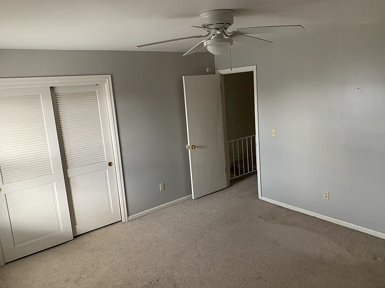 4886 Dierker Rd — Photo 9