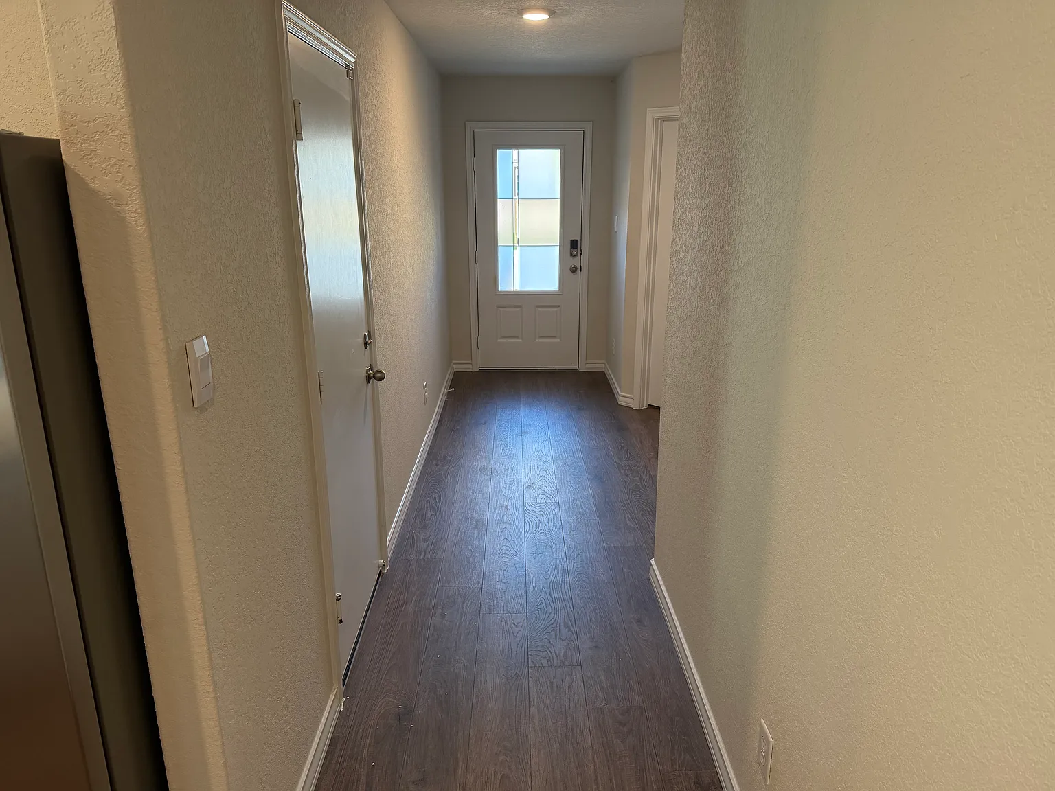 4 bed, 1703 sqft, $900 — Photo 2