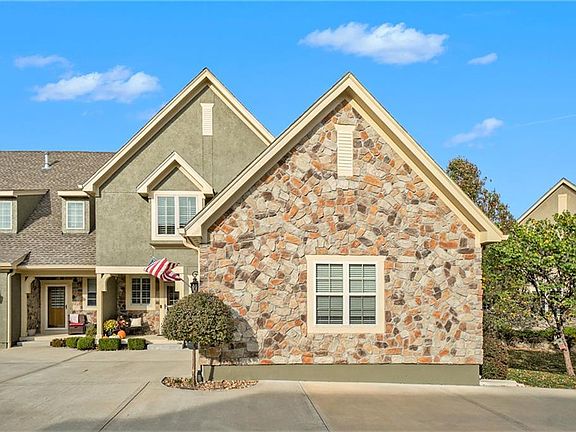 2nd image of 14831 Meadow Ln