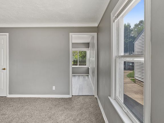 4th image of 21183 Eastwood Blvd