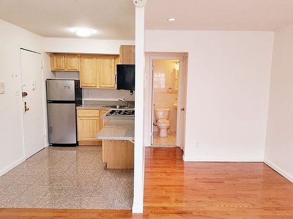 4th image of 31-64 46th St #1A