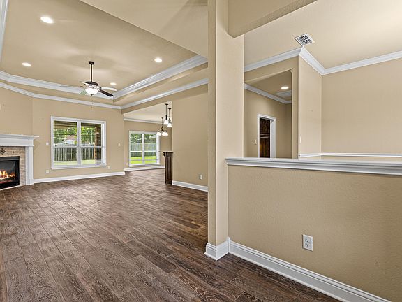 4th image of 110 Hidden Creek Ln
