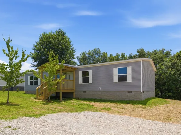 335 Meridian Dr, Smithville, TN 37166