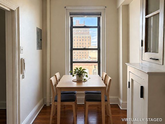 3rd image of 50 W 106th St APT 8B