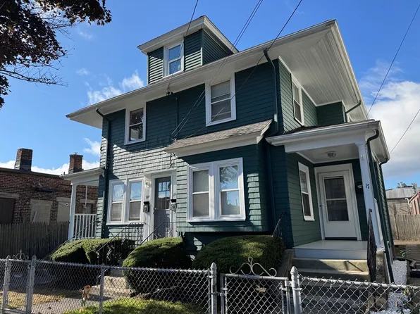 17-19 Pierce St, Quincy, MA 02171