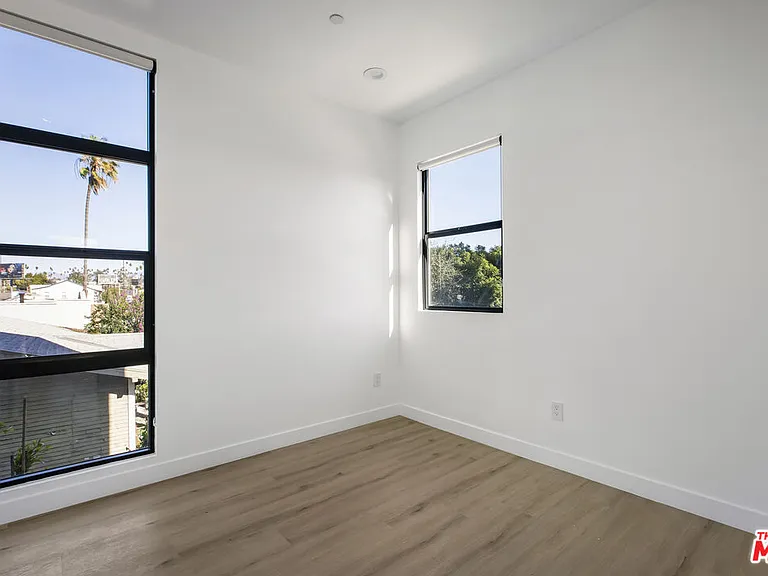2651 1/2 Vineyard Ave #2651 — Photo 16