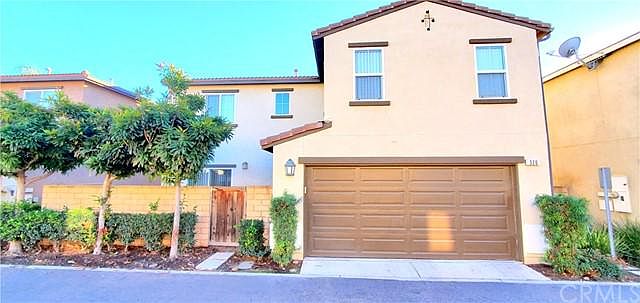 1st image of 320 N Placer Privado