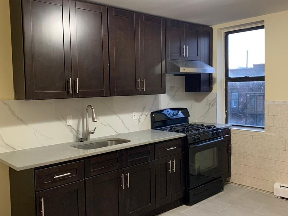 1st image of 2311 Loring Pl N Floor 2