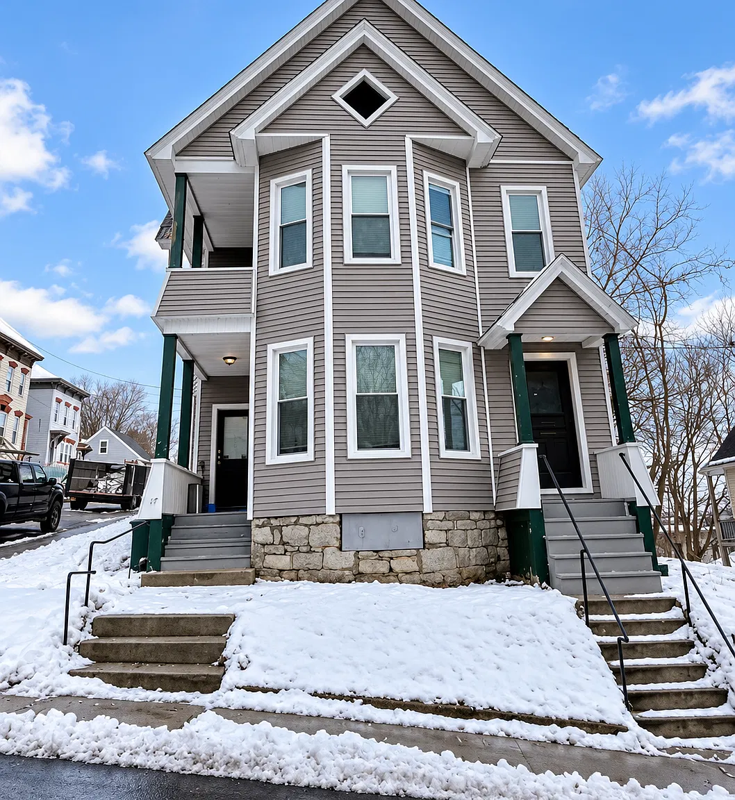 3 bed, $1,650 — Photo 1