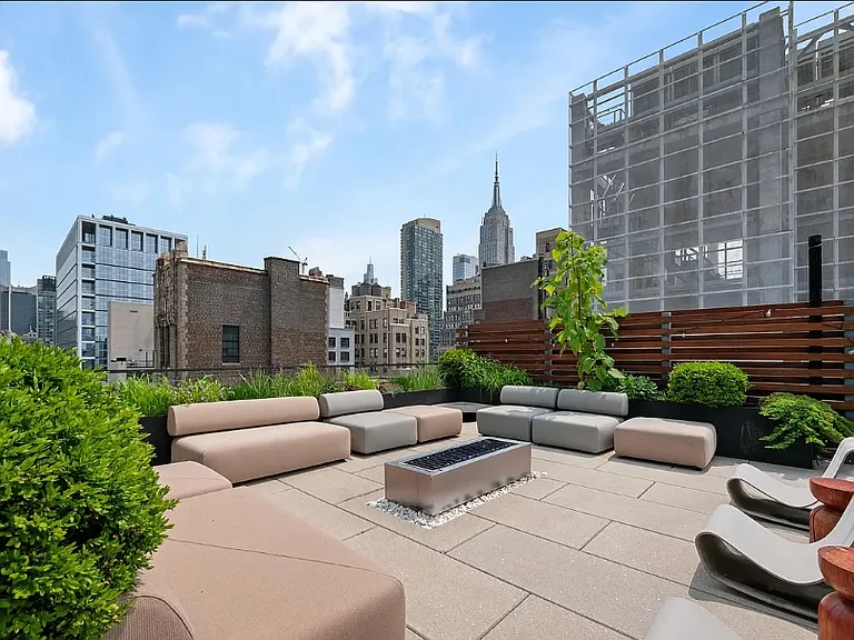225 W 28th St #9B — Photo 13