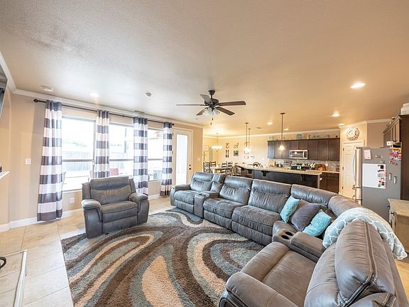 5th image of 1113 Overshine Ln