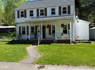 221 Back Fork St, Webster Springs, WV 26288