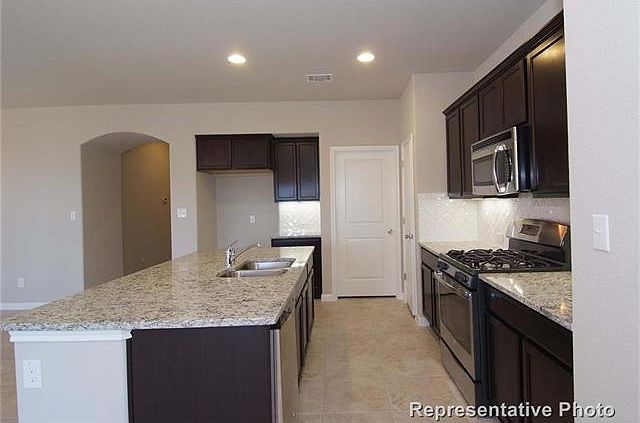 1st image of 140 Starboard Ln