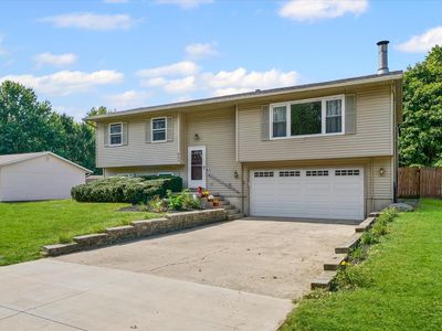 903 S Trailside Dr, Mahomet, IL, 61853