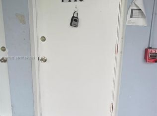 7570 SW 82nd St APT F110, Miami, FL 33143