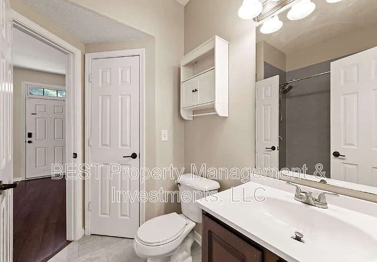 8130 Kings Creek Dr — Photo 23