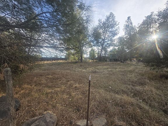 2nd image of 2946 Wolf Creek Rd