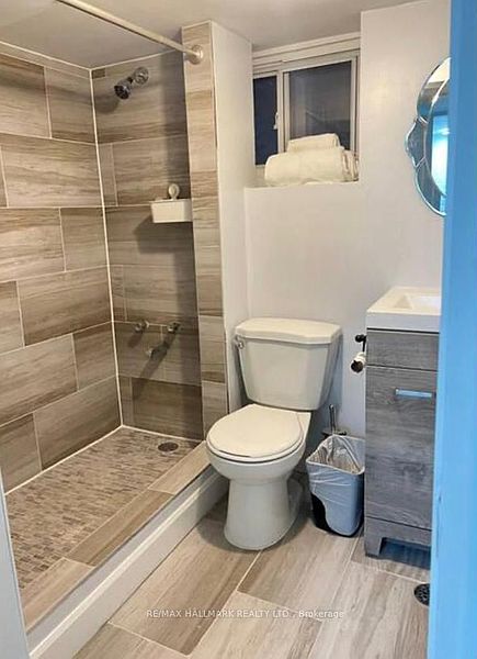 Toronto House for rent - 2 Bedrooms — photo 9