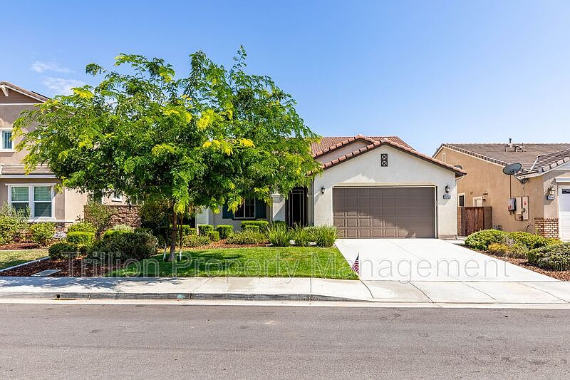 1st image of 29453 Breezeway Ct