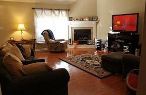 3rd image of 643 Willowcrest Pl