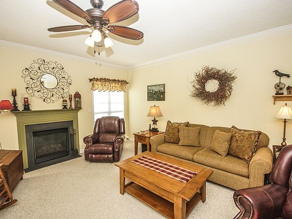 4th image of 8257 Deer Dr