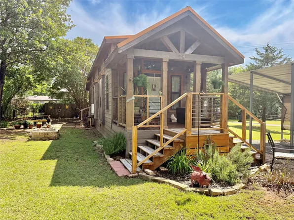 28 Arkansas St, Pottsboro, TX 75076