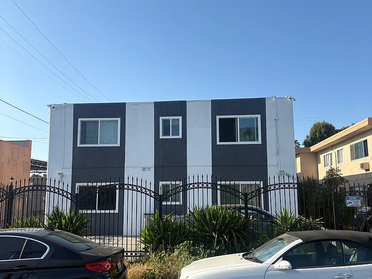 16051 Cantlay St #4 — Photo 4