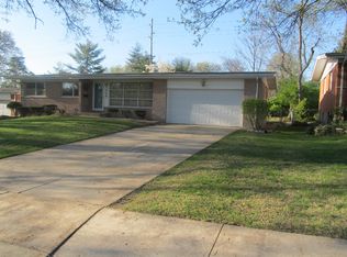 1405 Wadsworth Dr, Florissant, MO 63031