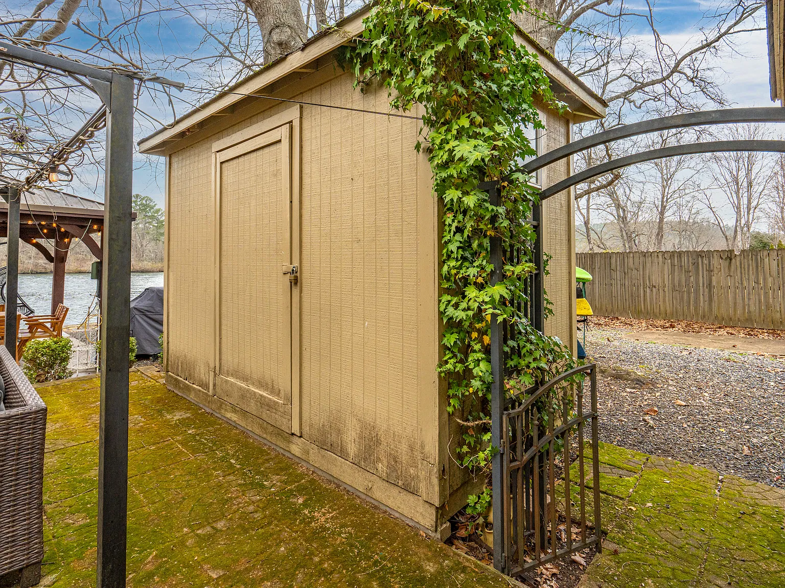 3 bed, 1600 sqft, $3,900 — Photo 3