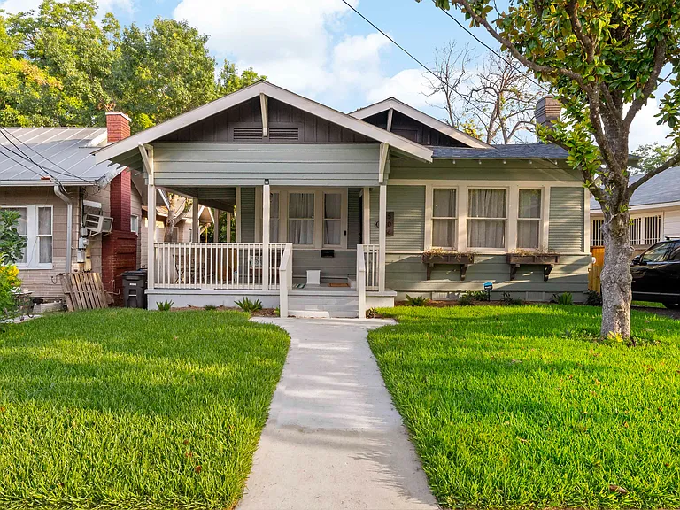 506 E Evergreen St — Photo 1