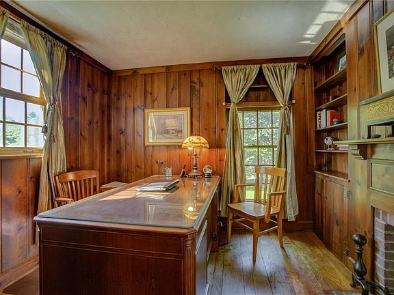 4th image of 9688 Olde Eight