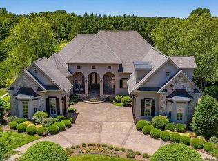 4024 Blossom Hill Dr, Matthews, NC 28104