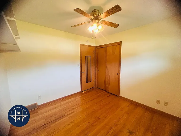 5209 83rd St — Photo 10