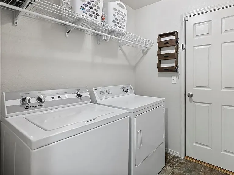 4355 W Newland St — Photo 10