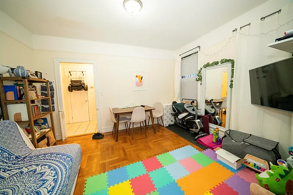 Rented by Modern Spaces | media 5