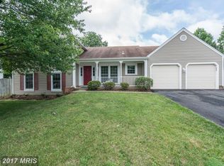13719 Eastcliff Cir, Centreville, VA 20120
