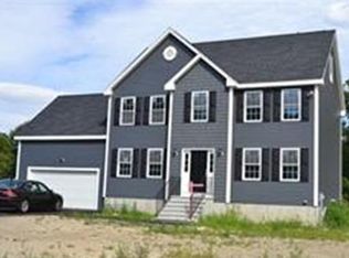 58 Gumpus Rd, Dracut, MA 01826