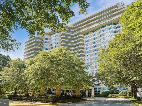 5600 Wisconsin Ave APT 709, Chevy Chase, MD 20815