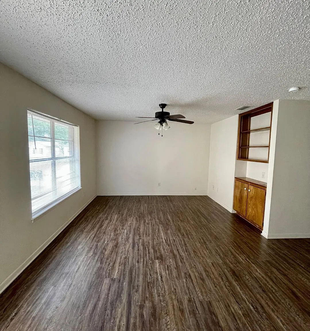 106 Choice St — Photo 3