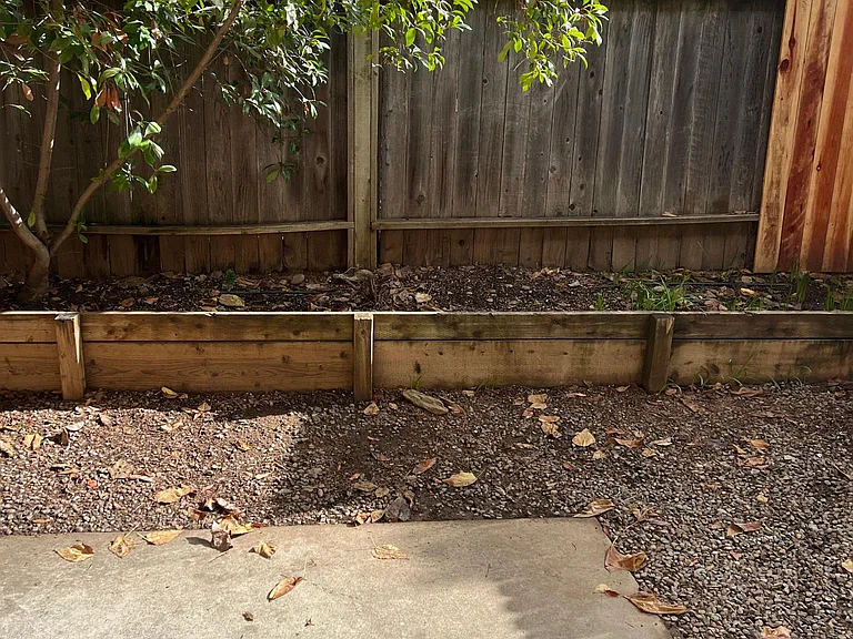 204 Talisman Dr — Photo 22