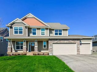 20084 Harness Ave, Lakeville, MN 55044